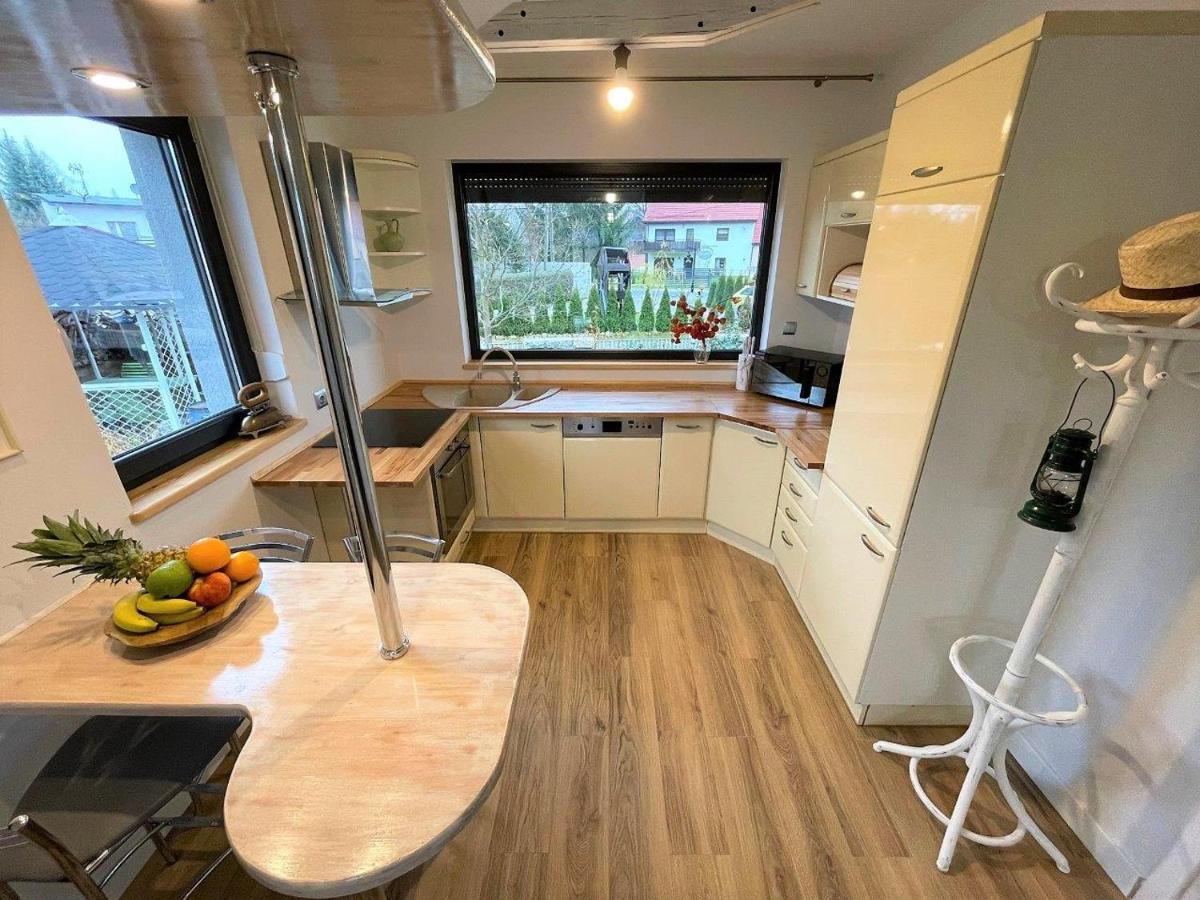 Apartament Nad Potokiem 옐레니아구라 외부 사진