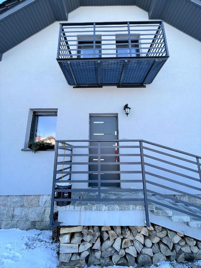Apartament Nad Potokiem 옐레니아구라 외부 사진